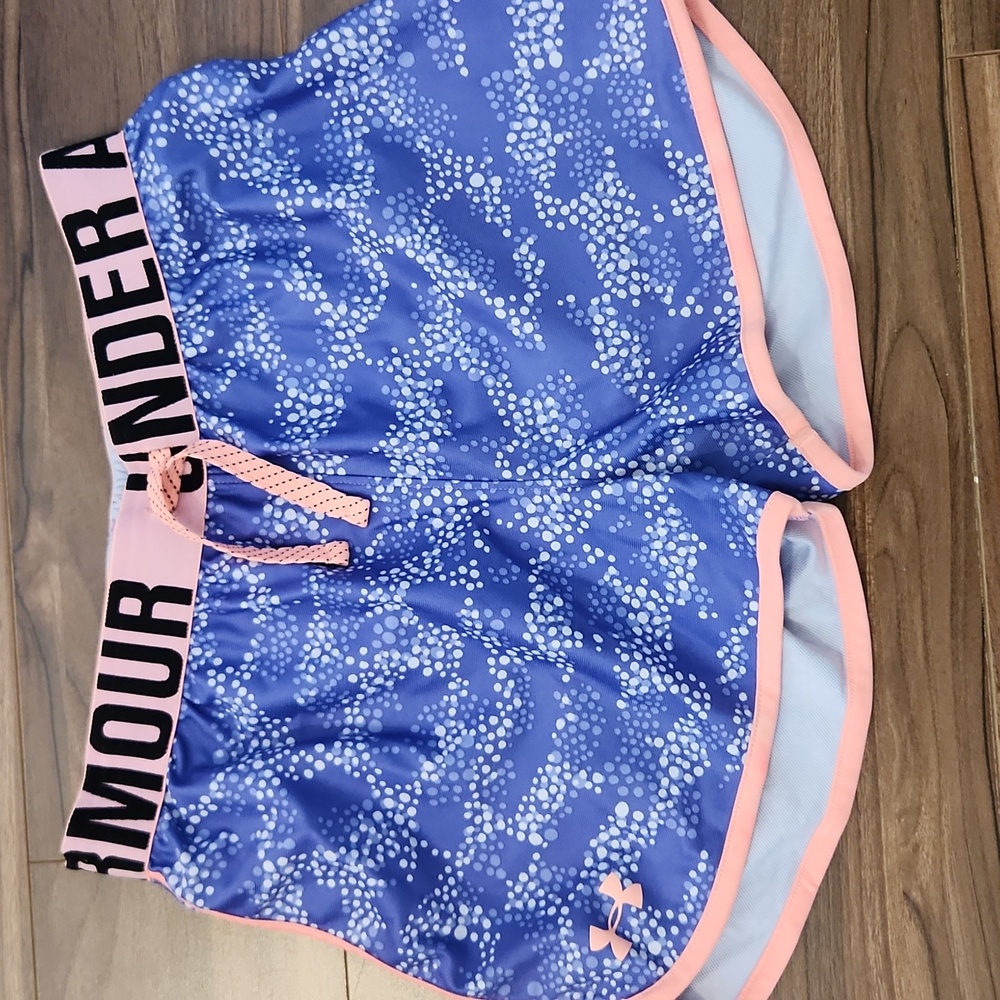 Under Armour Shorts - Women's XS / Youth L